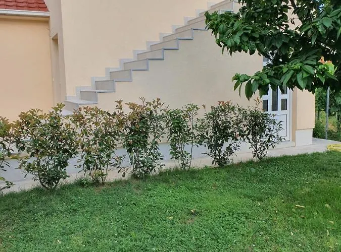 Apartament Tolosi *